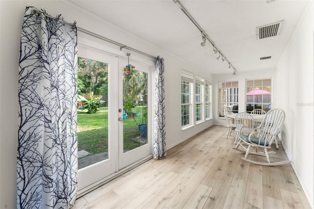For Sale: $499,900 (4 beds, 3 baths, 3156 Square Feet)