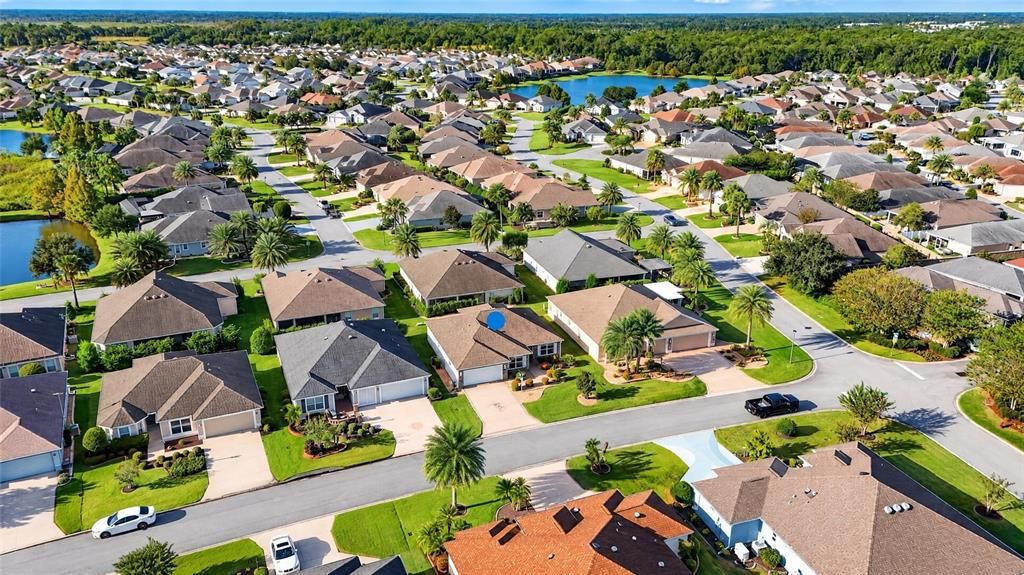 На продажу: $414,900 (3 спален, 2 ванн, 1764 Квадратных фут)