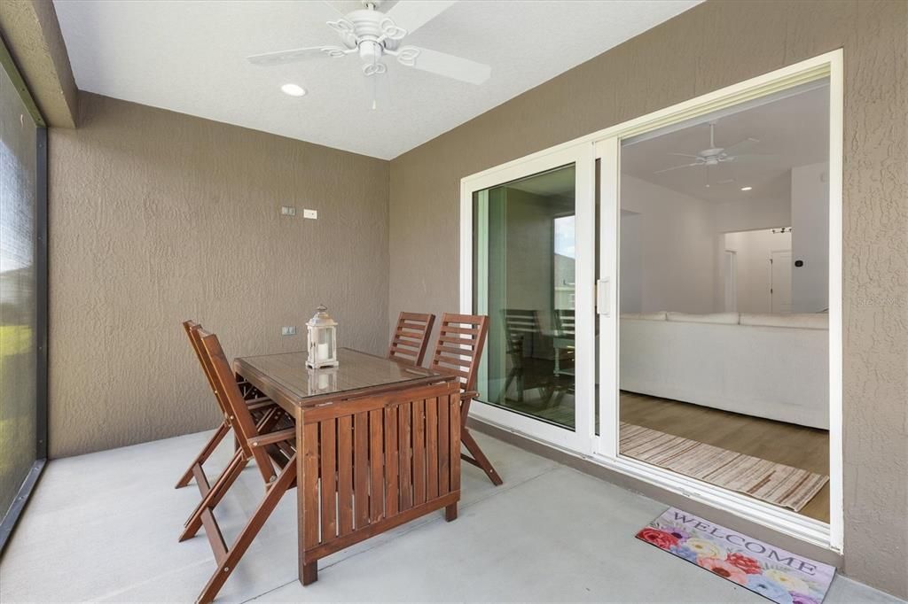 En Venta: $379,900 (3 camas, 2 baños, 1477 Pies cuadrados)