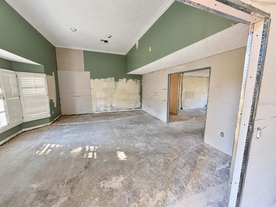 For Sale: $490,000 (3 beds, 3 baths, 3848 Square Feet)