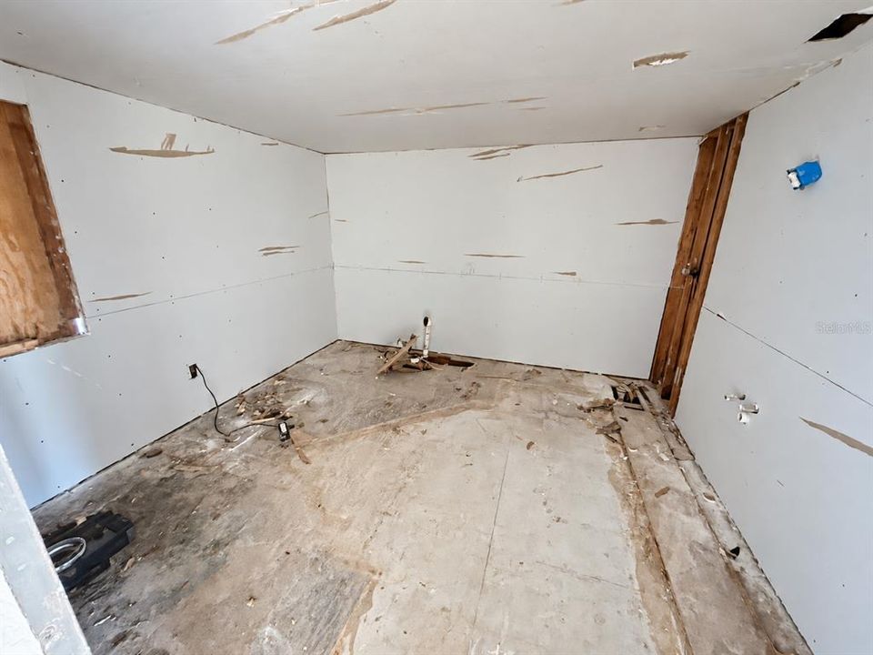 For Sale: $490,000 (3 beds, 3 baths, 3848 Square Feet)