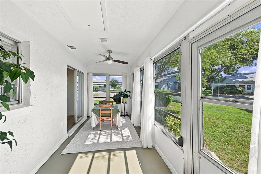 For Sale: $149,000 (2 beds, 2 baths, 984 Square Feet)