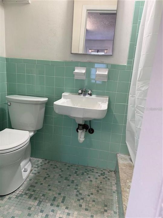 В аренду: $1,500 (2 спален, 1 ванн, 948 Квадратных фут)
