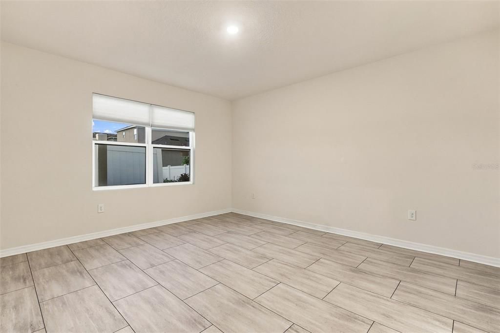 На продажу: $469,900 (3 спален, 2 ванн, 1697 Квадратных фут)