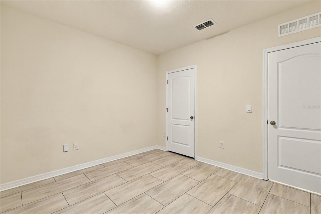 На продажу: $469,900 (3 спален, 2 ванн, 1697 Квадратных фут)