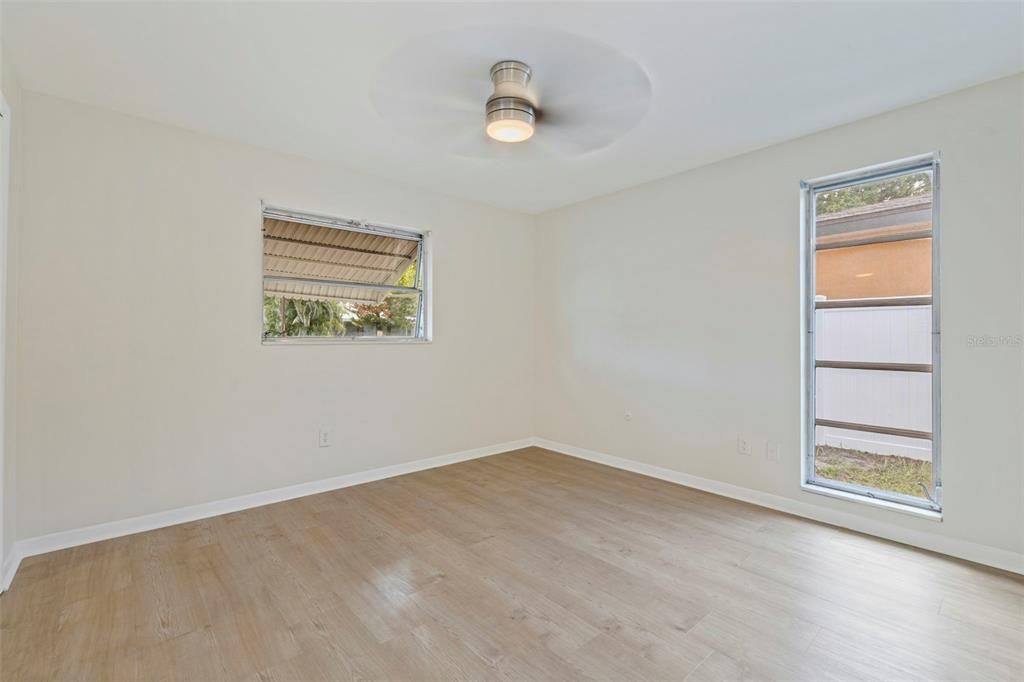 En Venta: $439,000 (3 camas, 3 baños, 1434 Pies cuadrados)
