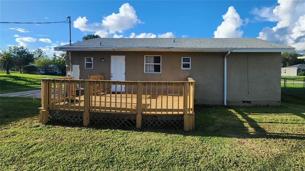 For Sale: $159,000 (3 beds, 1 baths, 912 Square Feet)