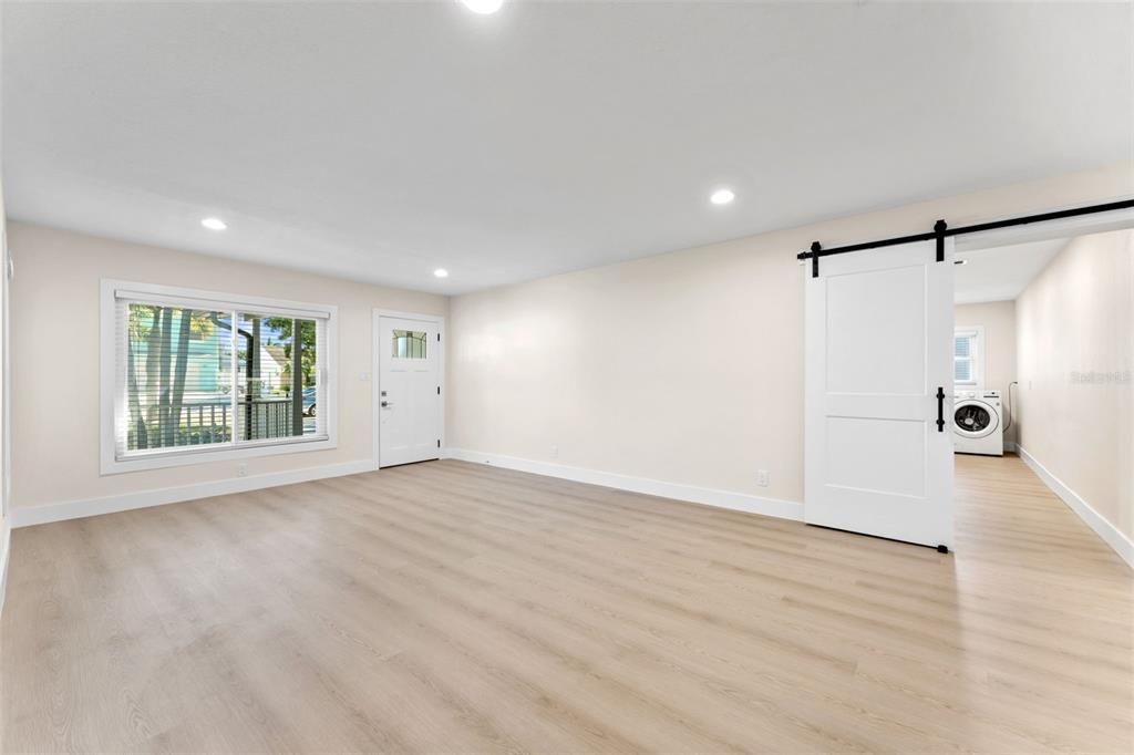 En Venta: $1,350,000 (3 camas, 3 baños, 2332 Pies cuadrados)