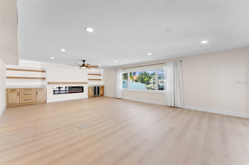 En Venta: $1,350,000 (3 camas, 3 baños, 2332 Pies cuadrados)