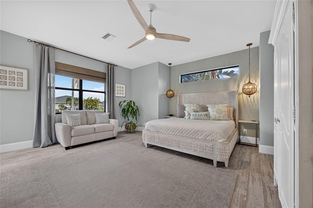 For Sale: $1,400,000 (3 beds, 3 baths, 2358 Square Feet)