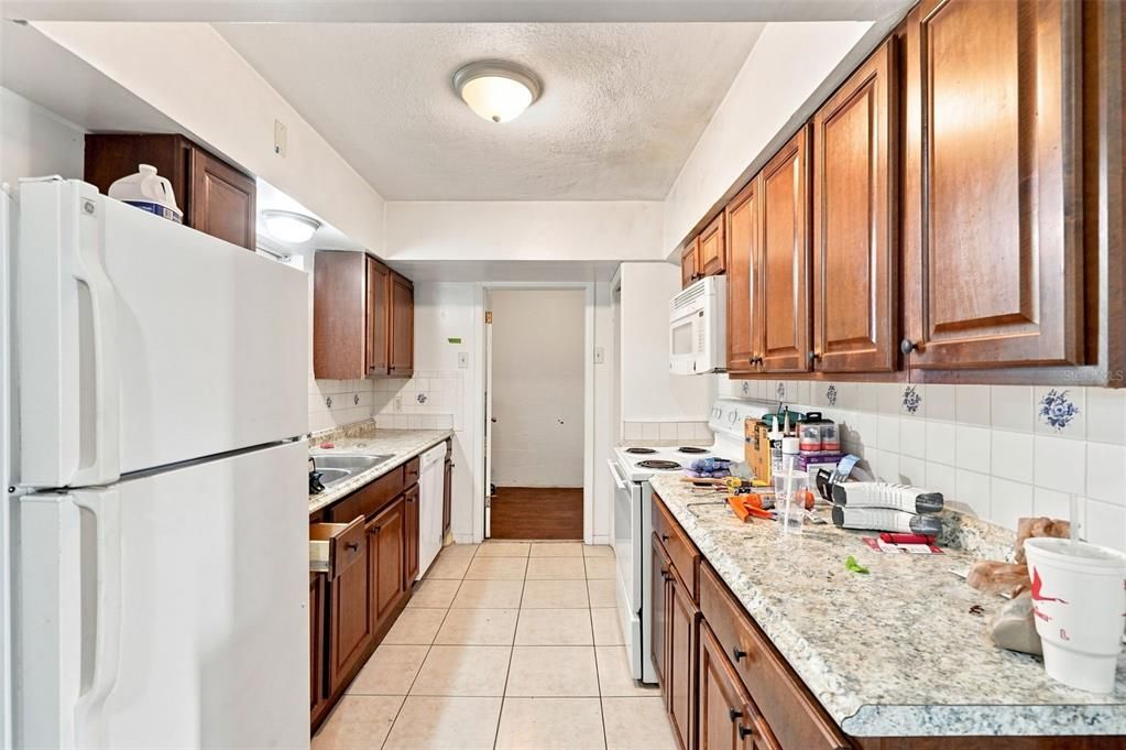 На продажу: $334,900 (3 спален, 2 ванн, 1466 Квадратных фут)