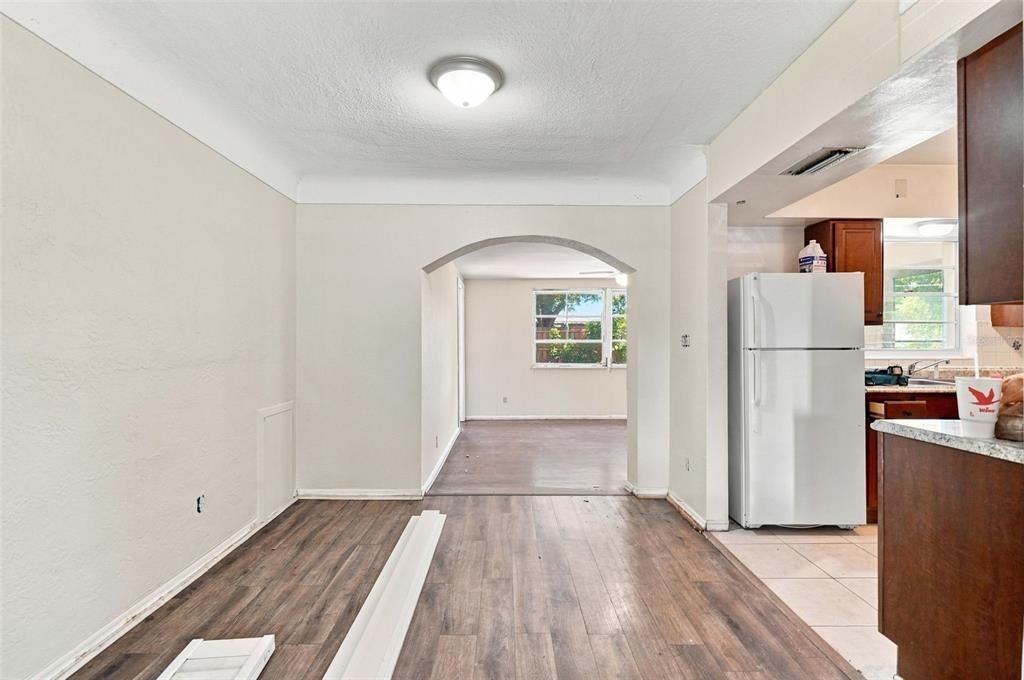 На продажу: $334,900 (3 спален, 2 ванн, 1466 Квадратных фут)