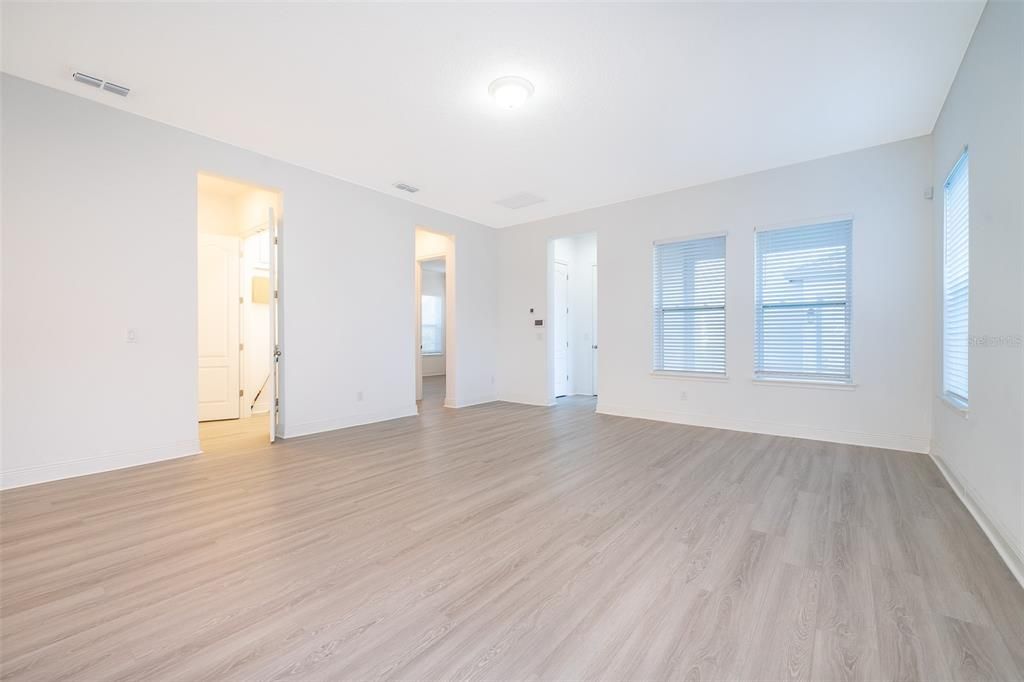 В аренду: $3,550 (4 спален, 2 ванн, 2768 Квадратных фут)