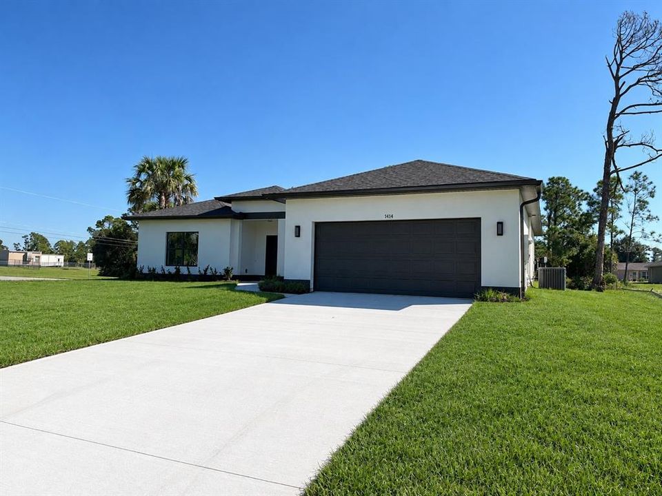 For Rent: $2,050 (3 beds, 2 baths, 1706 Square Feet)