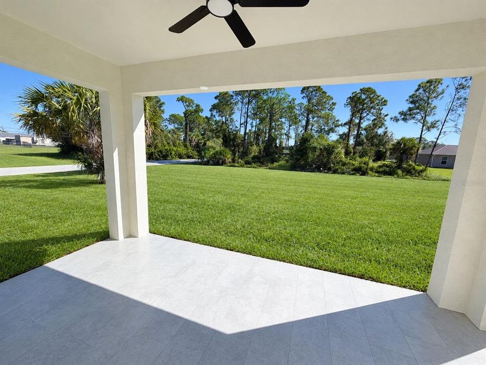 For Rent: $2,050 (3 beds, 2 baths, 1706 Square Feet)