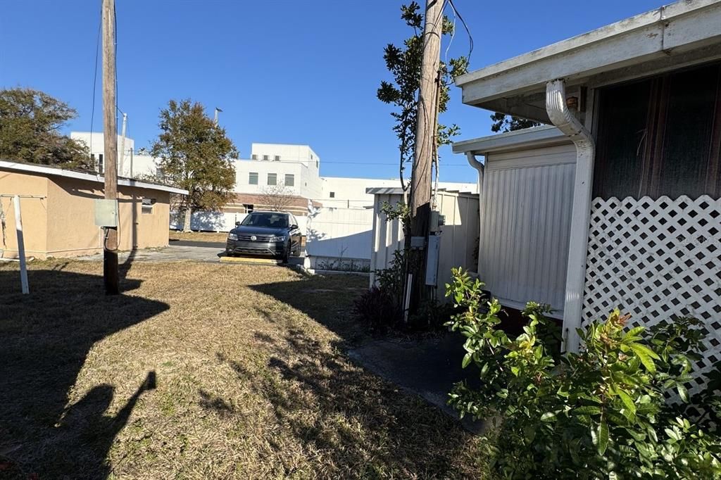 For Sale: $35,000 (2 beds, 1 baths, 564 Square Feet)