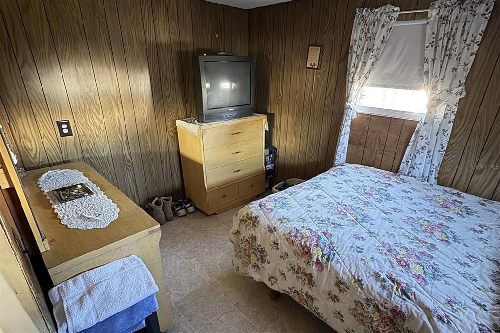 For Sale: $35,000 (2 beds, 1 baths, 564 Square Feet)