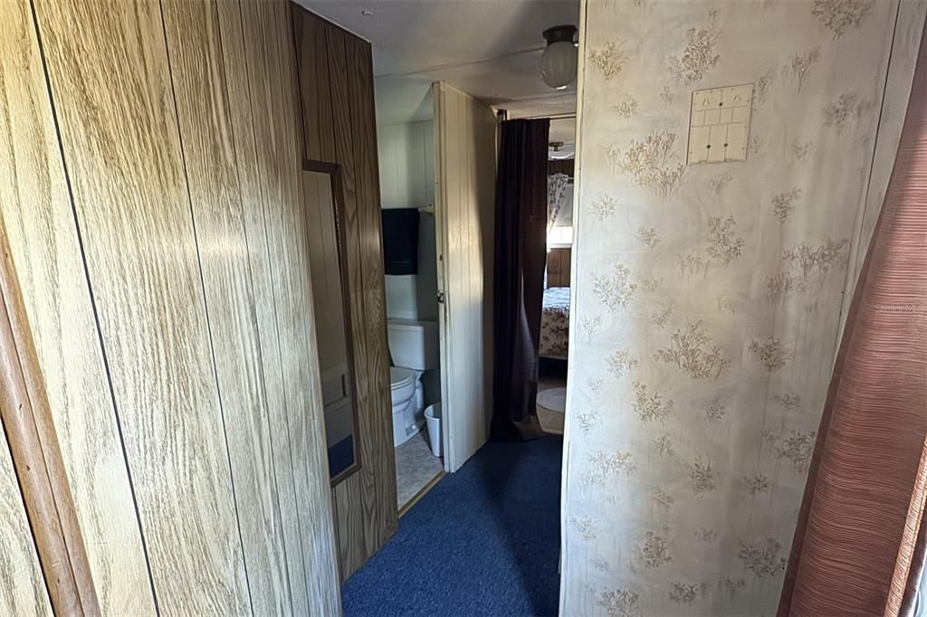For Sale: $35,000 (2 beds, 1 baths, 564 Square Feet)