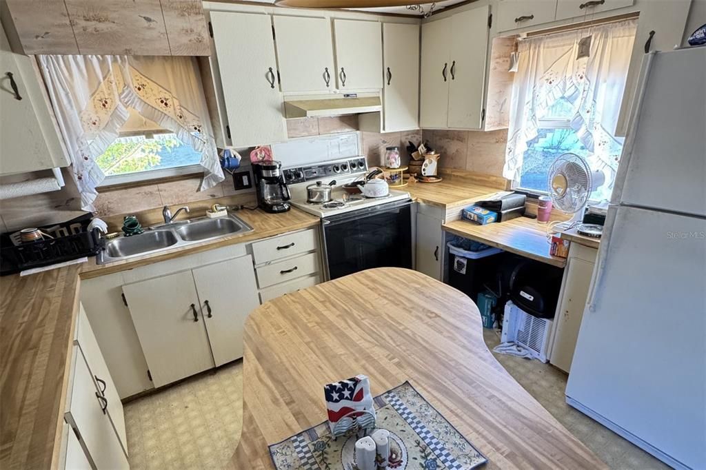 For Sale: $35,000 (2 beds, 1 baths, 564 Square Feet)