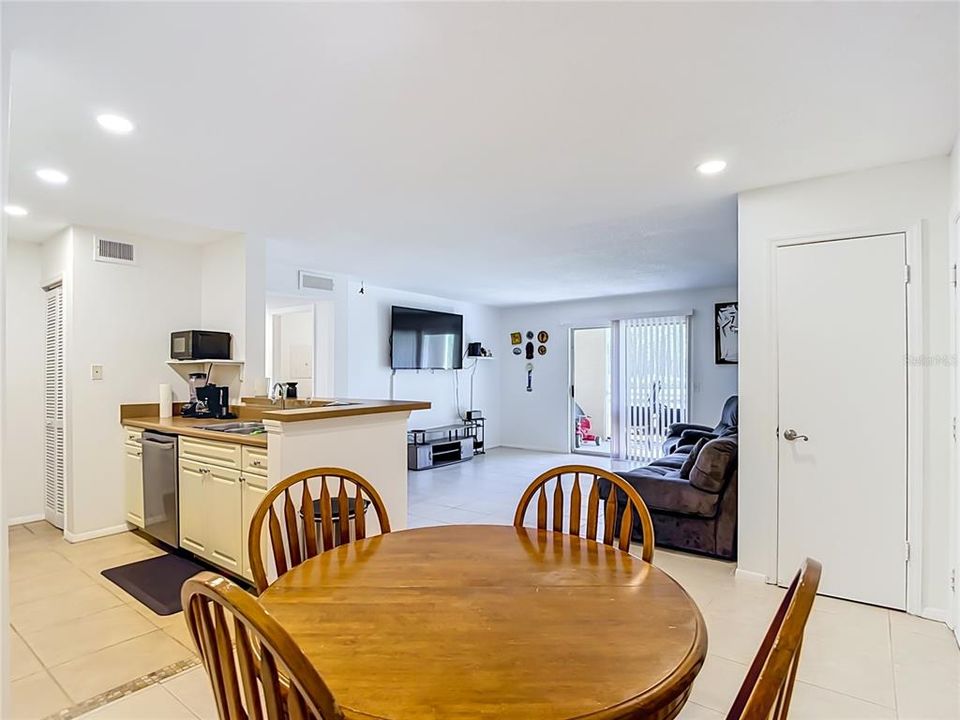 En Venta: $130,000 (1 camas, 1 baños, 894 Pies cuadrados)