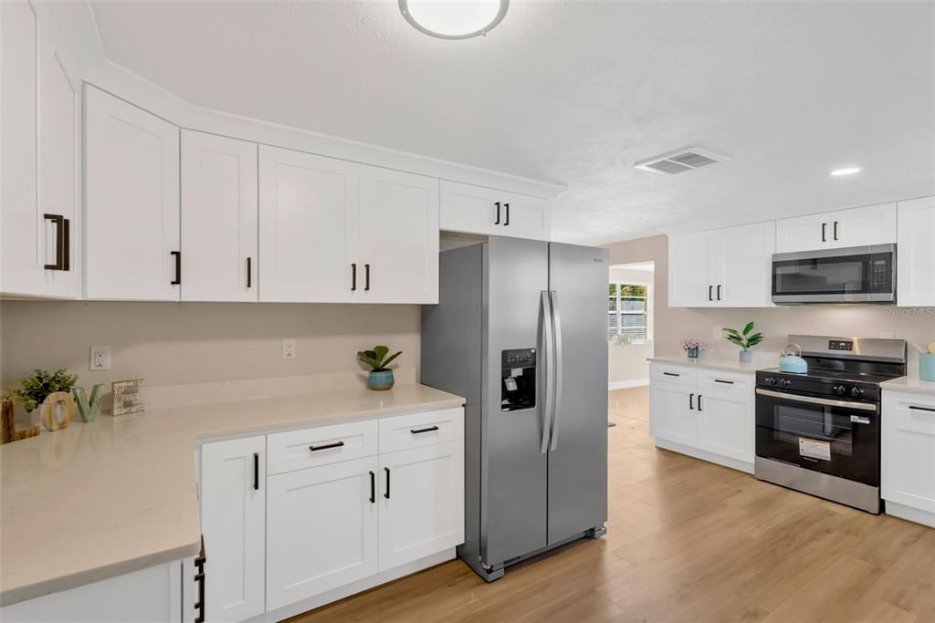 En Venta: $449,900 (4 camas, 2 baños, 1792 Pies cuadrados)