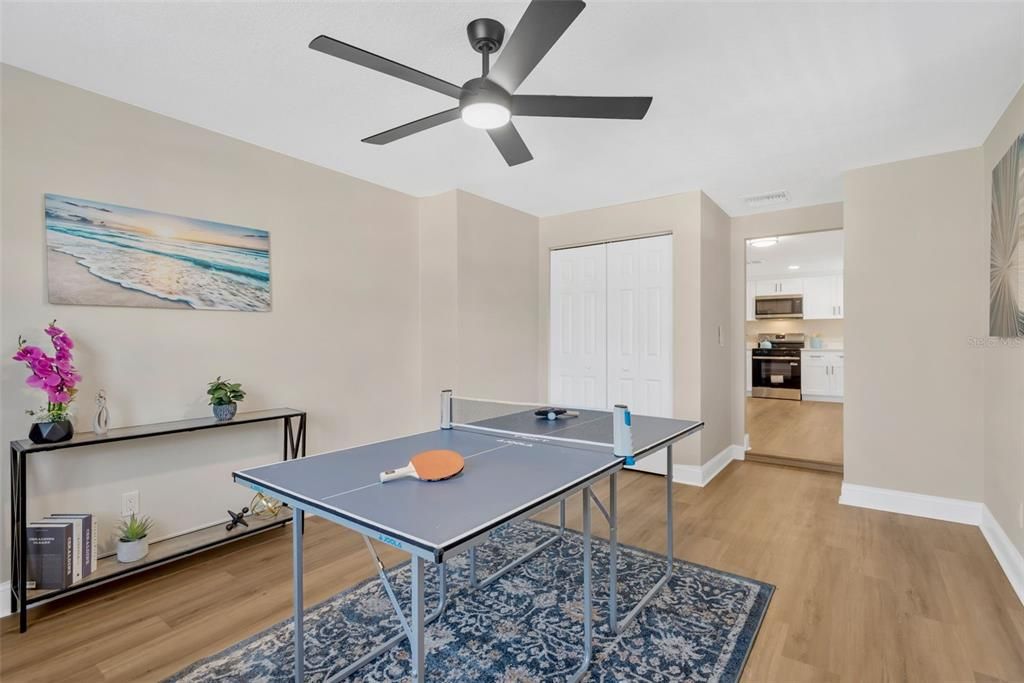 En Venta: $449,900 (4 camas, 2 baños, 1792 Pies cuadrados)