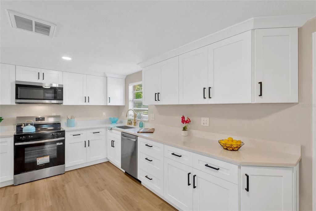 En Venta: $449,900 (4 camas, 2 baños, 1792 Pies cuadrados)