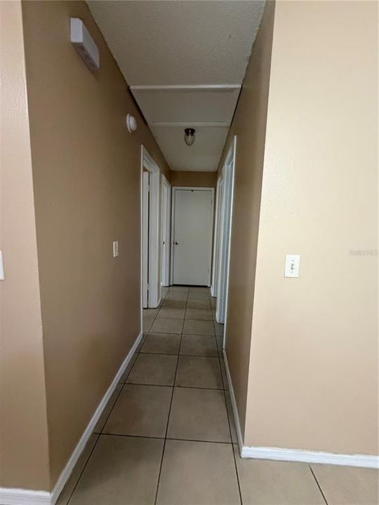 En Renta: $1,550 (3 camas, 1 baños, 970 Pies cuadrados)