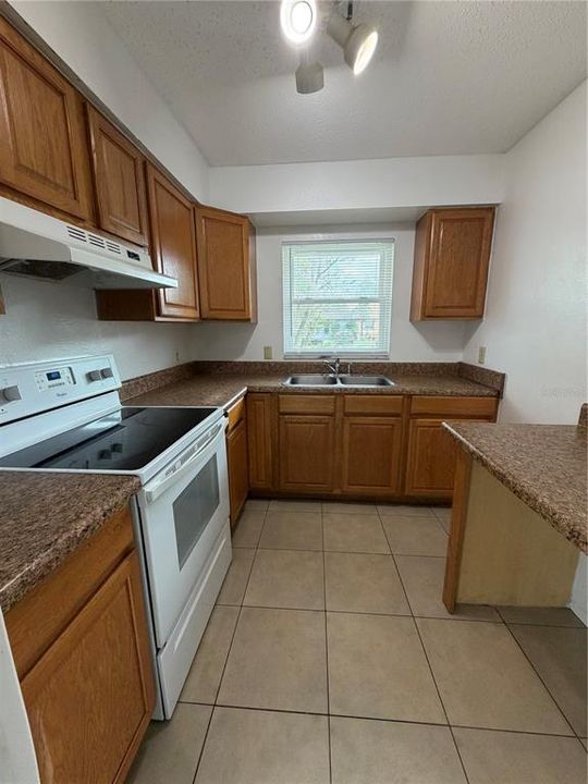 En Renta: $1,550 (3 camas, 1 baños, 970 Pies cuadrados)