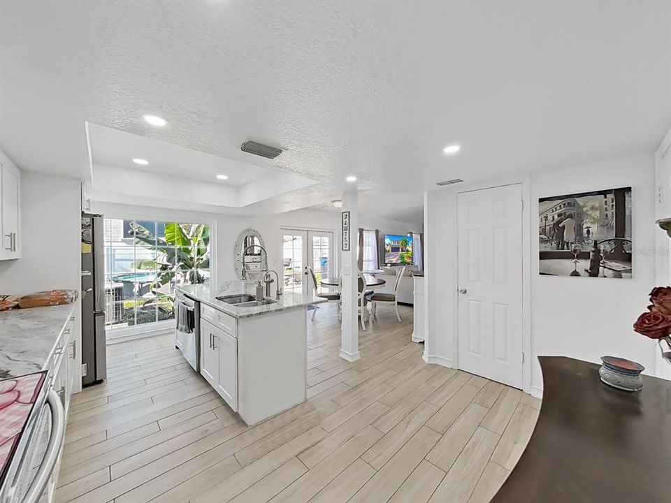 For Sale: $414,900 (3 beds, 2 baths, 1496 Square Feet)