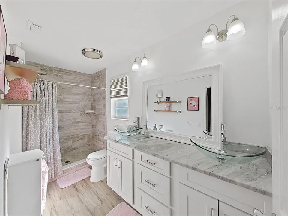 For Sale: $414,900 (3 beds, 2 baths, 1496 Square Feet)