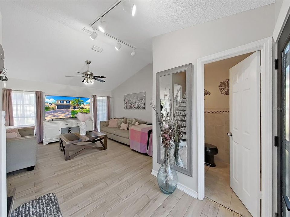 For Sale: $414,900 (3 beds, 2 baths, 1496 Square Feet)