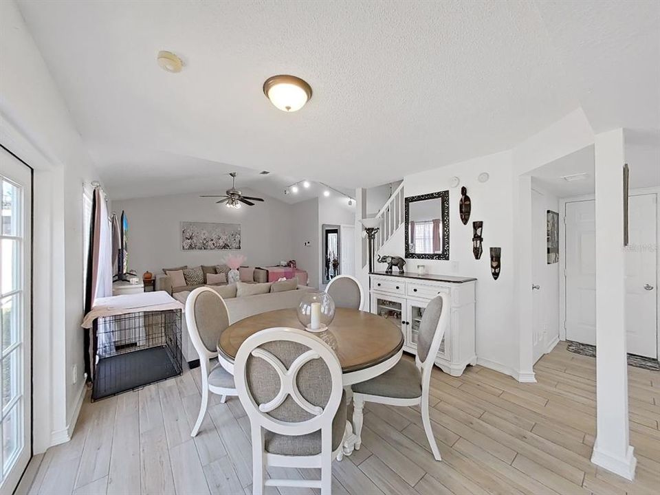 For Sale: $414,900 (3 beds, 2 baths, 1496 Square Feet)