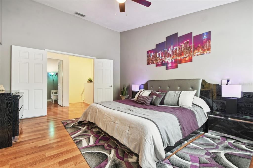 En Venta: $375,900 (2 camas, 2 baños, 1858 Pies cuadrados)