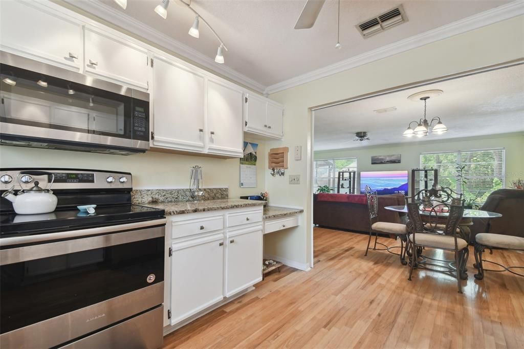 En Venta: $375,900 (2 camas, 2 baños, 1858 Pies cuadrados)