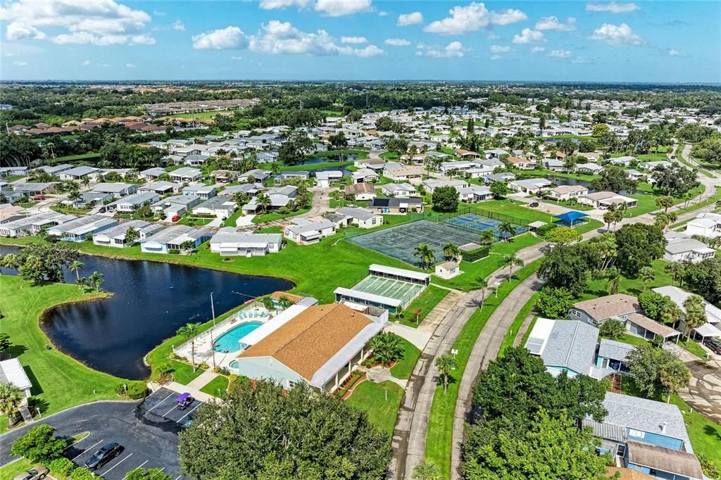 На продажу: $185,000 (2 спален, 2 ванн, 1394 Квадратных фут)