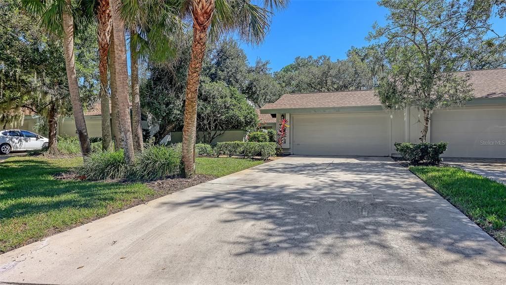 For Sale: $249,995 (2 beds, 2 baths, 1389 Square Feet)