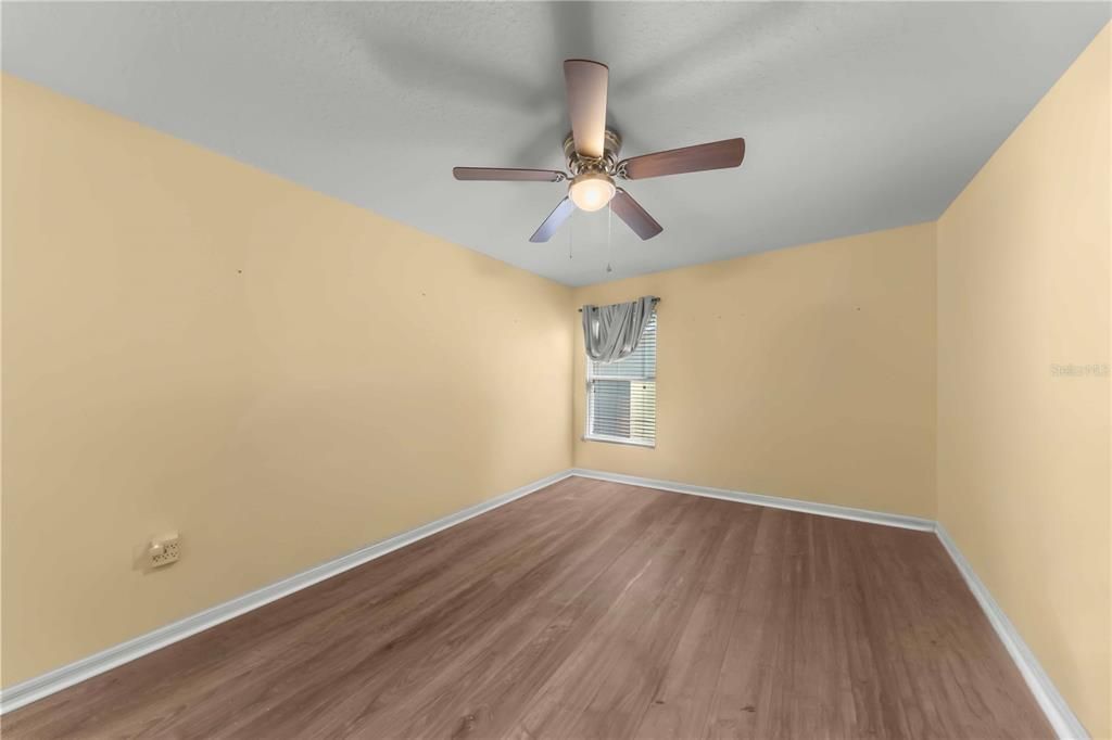For Sale: $250,000 (3 beds, 2 baths, 2033 Square Feet)