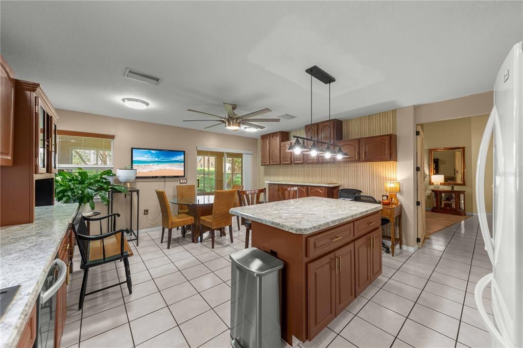 For Sale: $250,000 (3 beds, 2 baths, 2033 Square Feet)