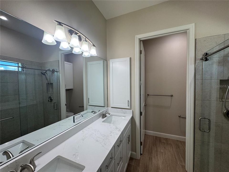 For Rent: $2,000 (3 beds, 2 baths, 1546 Square Feet)
