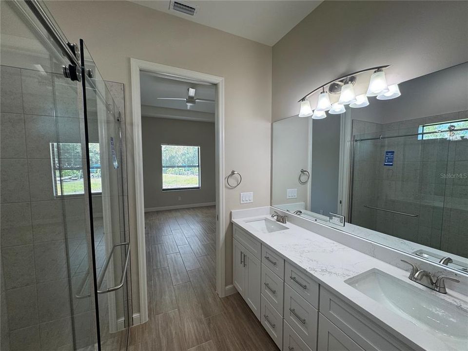 For Rent: $2,000 (3 beds, 2 baths, 1546 Square Feet)