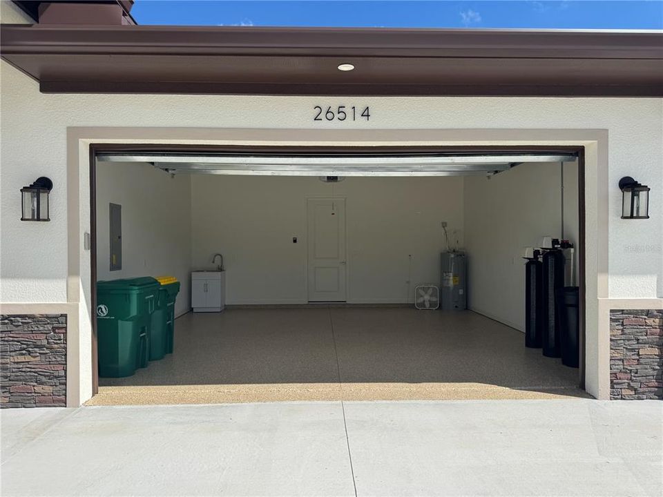 For Rent: $2,000 (3 beds, 2 baths, 1546 Square Feet)