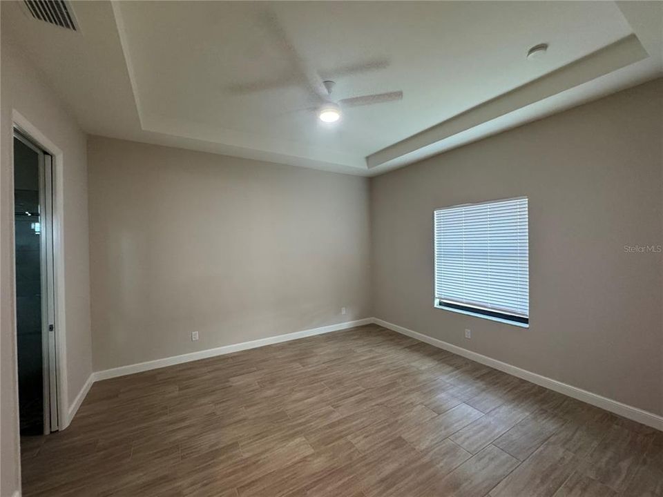 For Rent: $2,000 (3 beds, 2 baths, 1546 Square Feet)