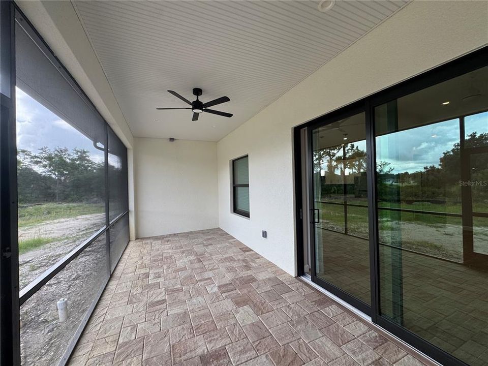 For Rent: $2,000 (3 beds, 2 baths, 1546 Square Feet)