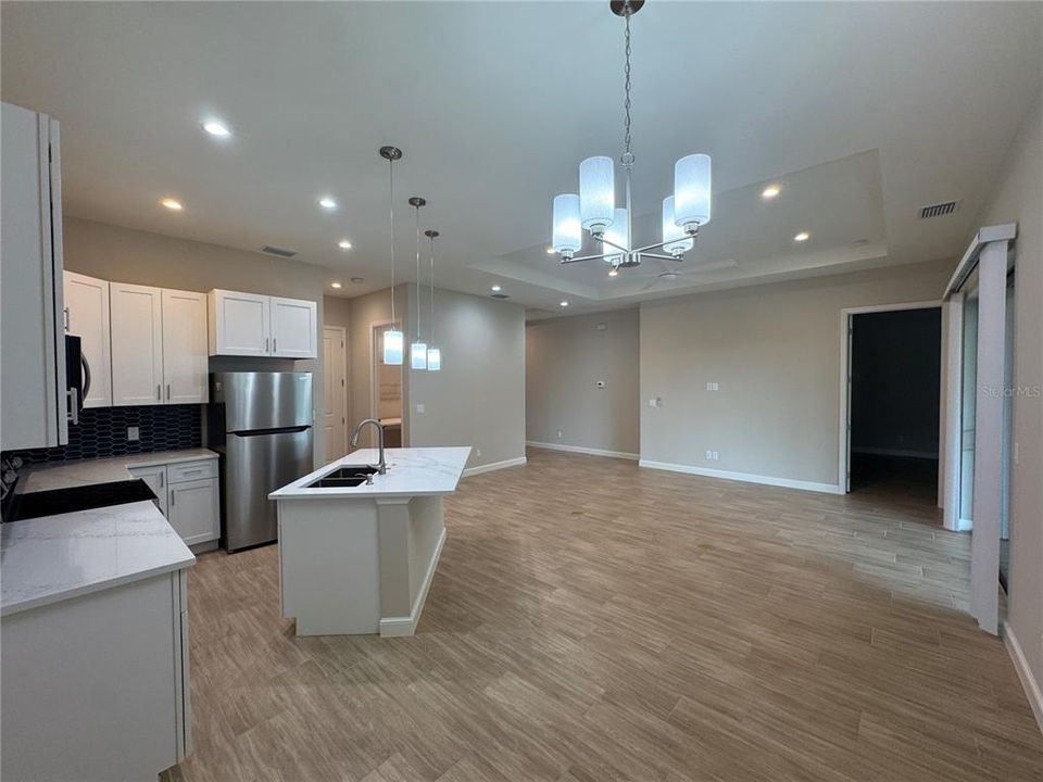 For Rent: $2,000 (3 beds, 2 baths, 1546 Square Feet)