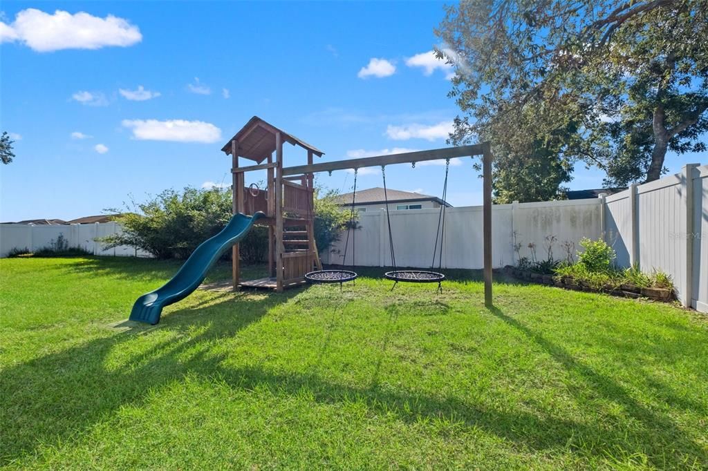 En Venta: $329,900 (3 camas, 2 baños, 1553 Pies cuadrados)