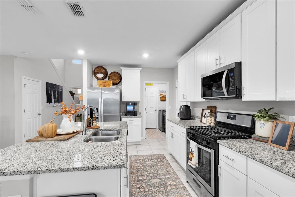 En Venta: $325,000 (4 camas, 2 baños, 2168 Pies cuadrados)