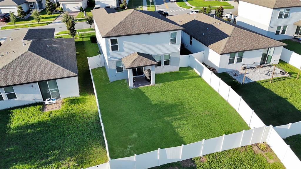 En Venta: $325,000 (4 camas, 2 baños, 2168 Pies cuadrados)