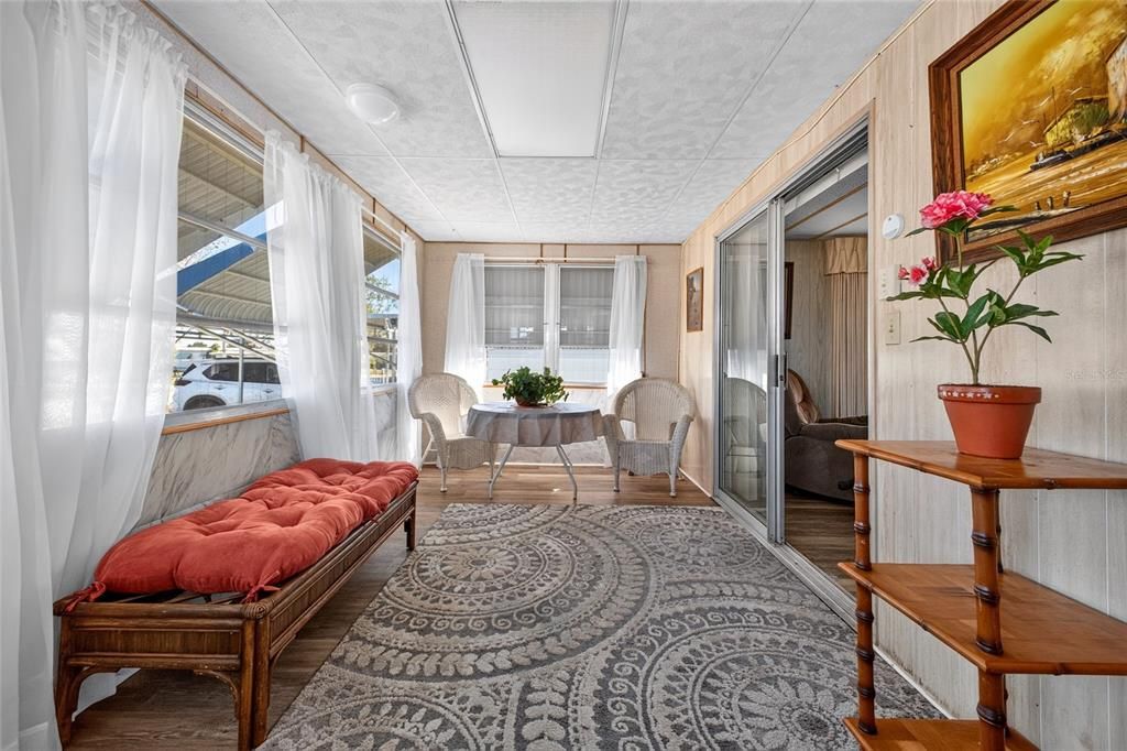 For Sale: $150,000 (3 beds, 2 baths, 1113 Square Feet)