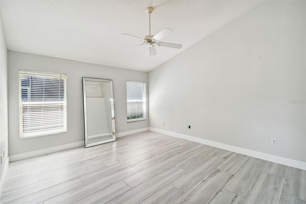 В аренду: $2,900 (3 спален, 2 ванн, 2074 Квадратных фут)